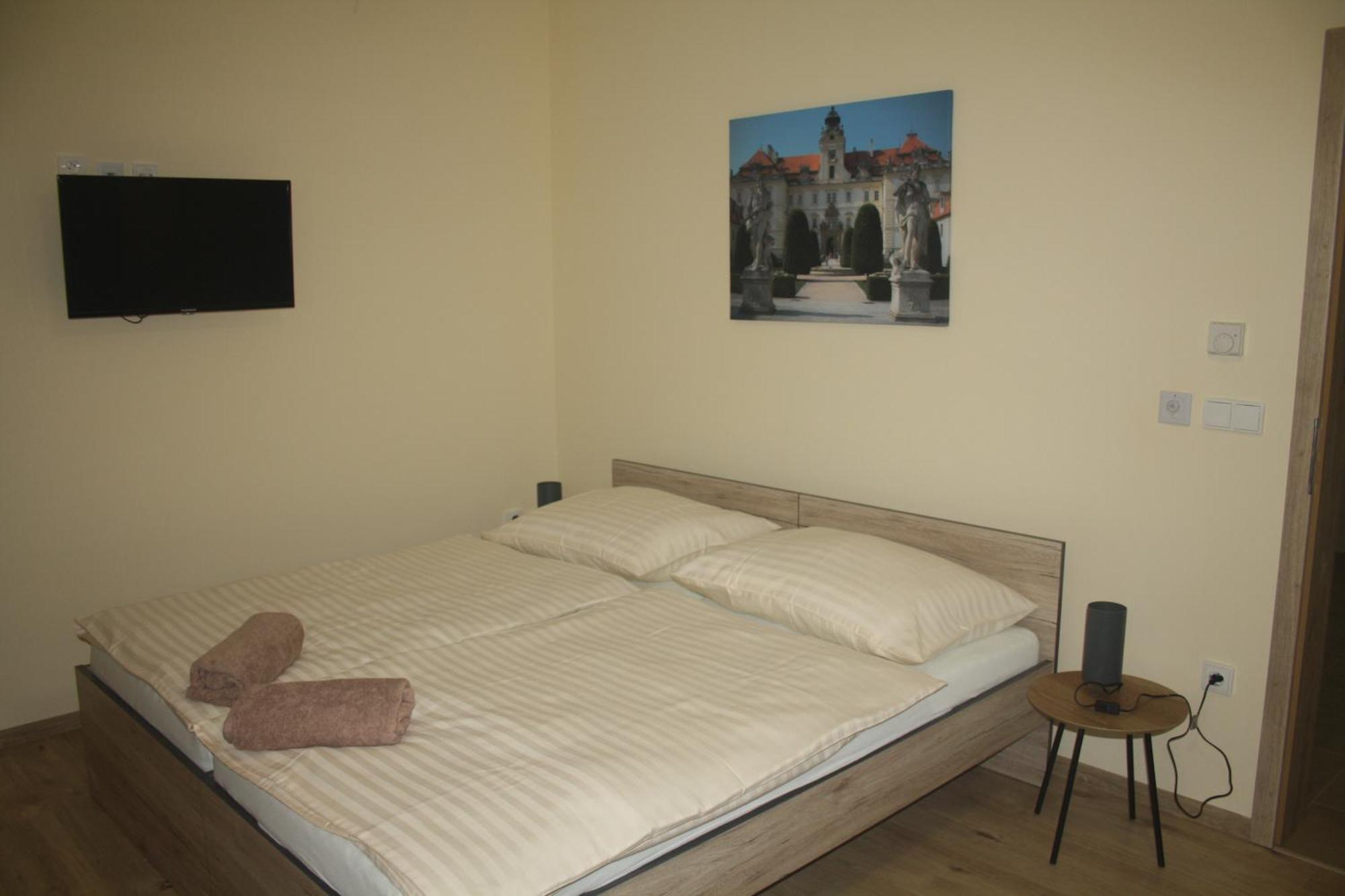 Comenius Moravus Vinarsky Dvur Mikulov Dış mekan fotoğraf